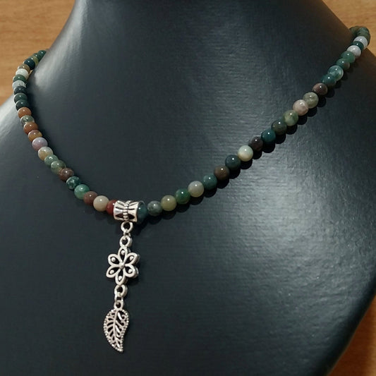 Collier AGATE INDIENNE  - Perles 4mm  - Fleur feuille argentée