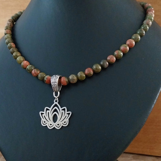 Collier UNAKITE  - Perles 6mm  - Lotus argenté